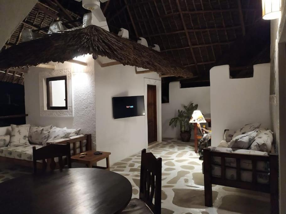 Twiga House Resort Piscina ☆☆☆☆☆ Pearl Beach Ватаму Экстерьер фото